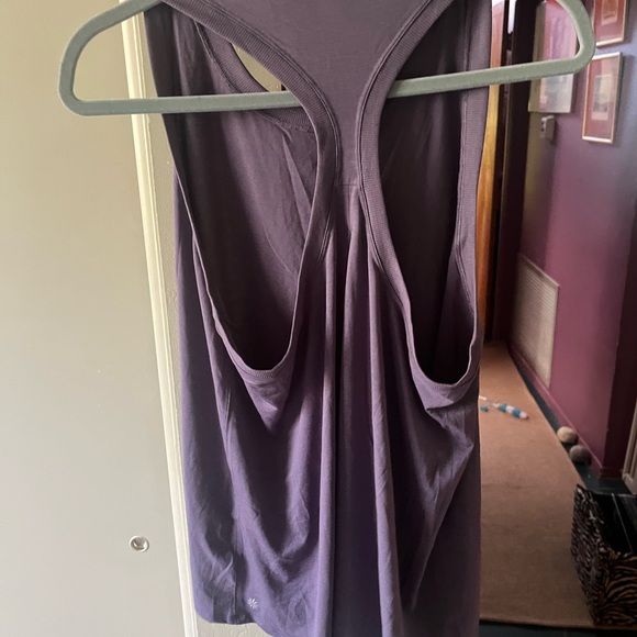 Athleta Lavender Crewneck Sleeveless Tank - Picture 4 of 4